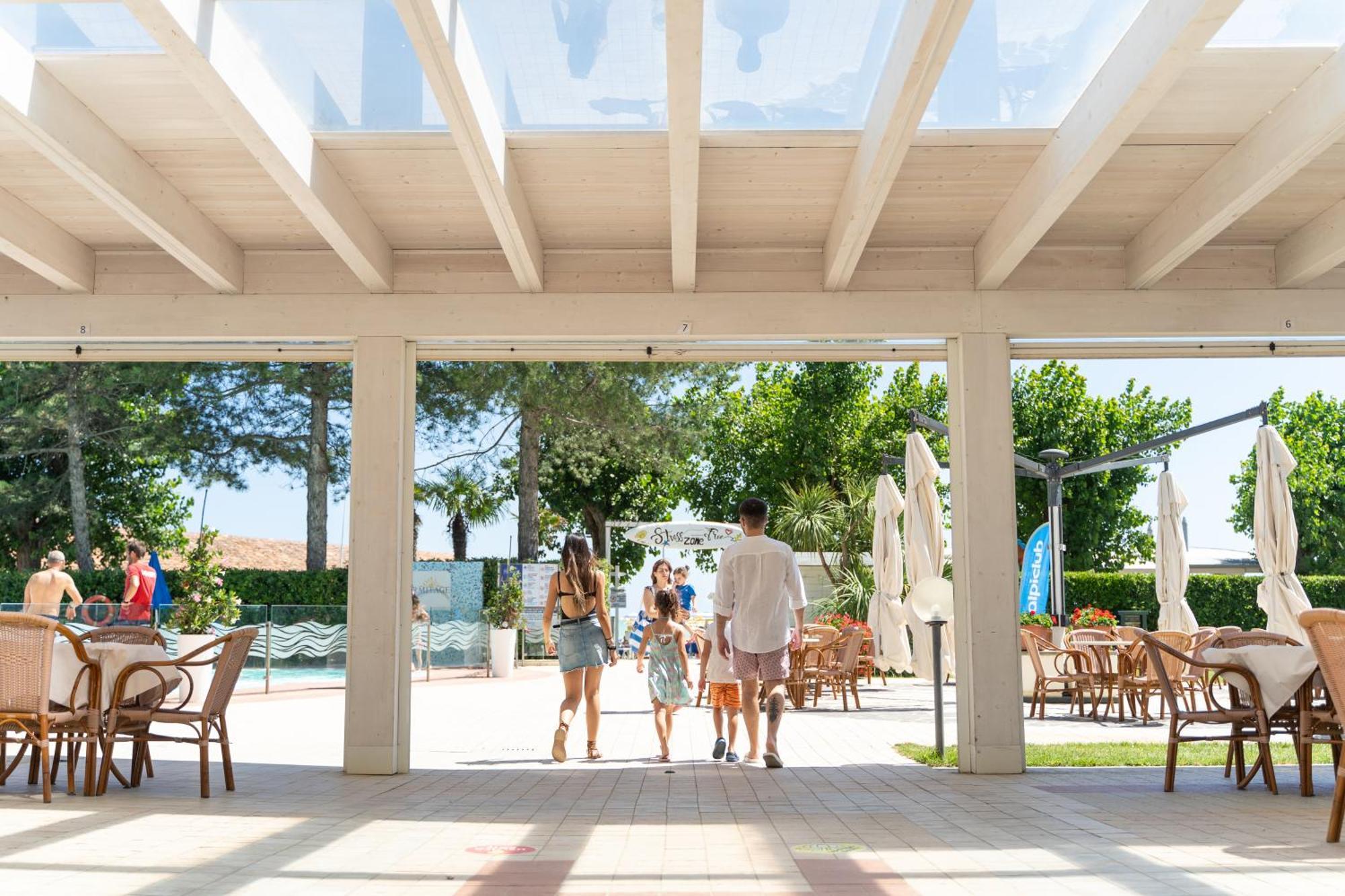 Hermitage Hotel Silvi Marina Exterior photo