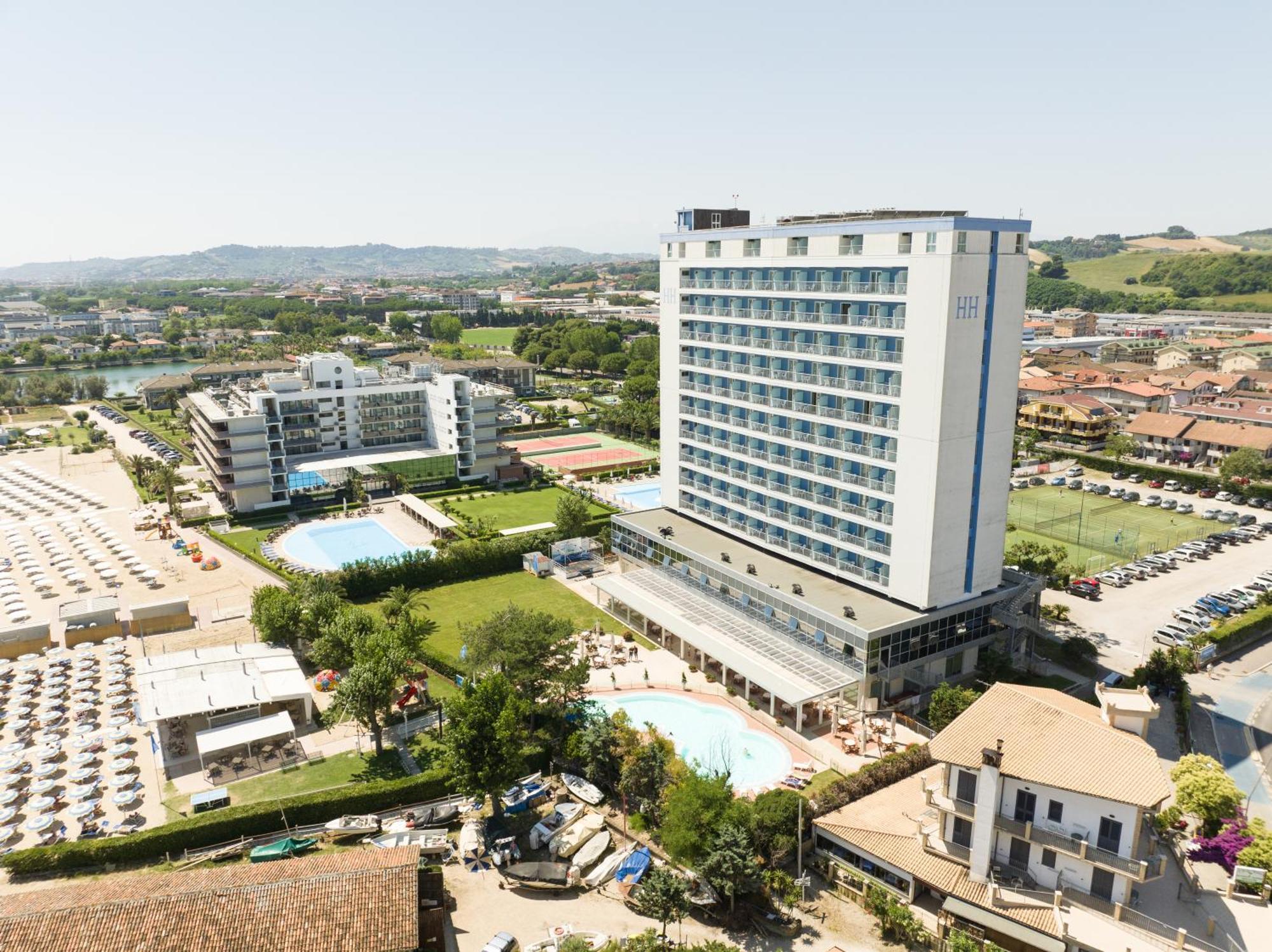 Hermitage Hotel Silvi Marina Exterior photo